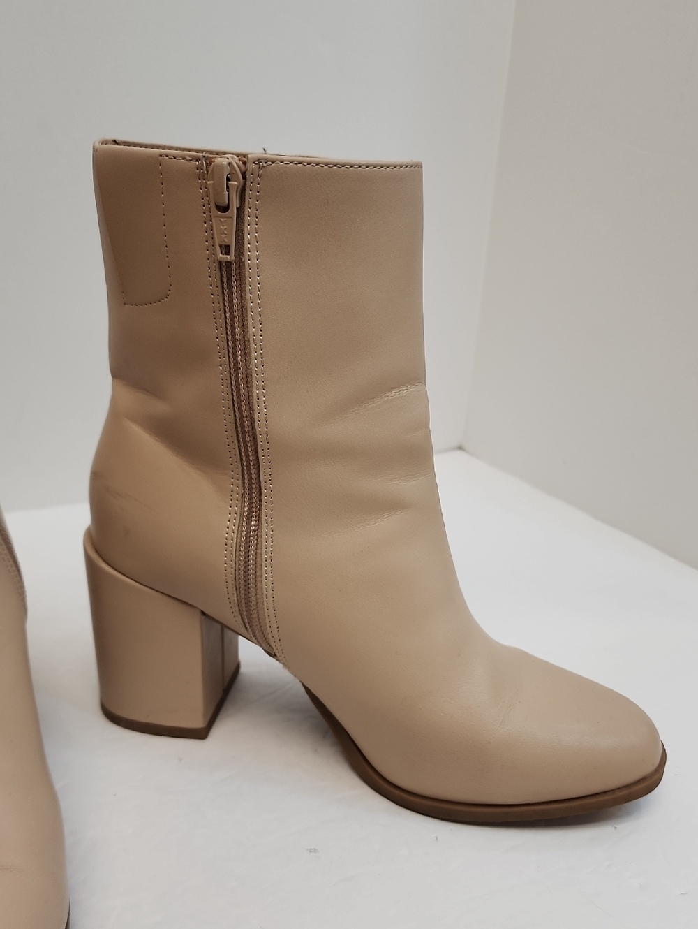 A New Day Tan Faux Leather Block Heel Ankle Boots Size 7 - Picture 5 of 14